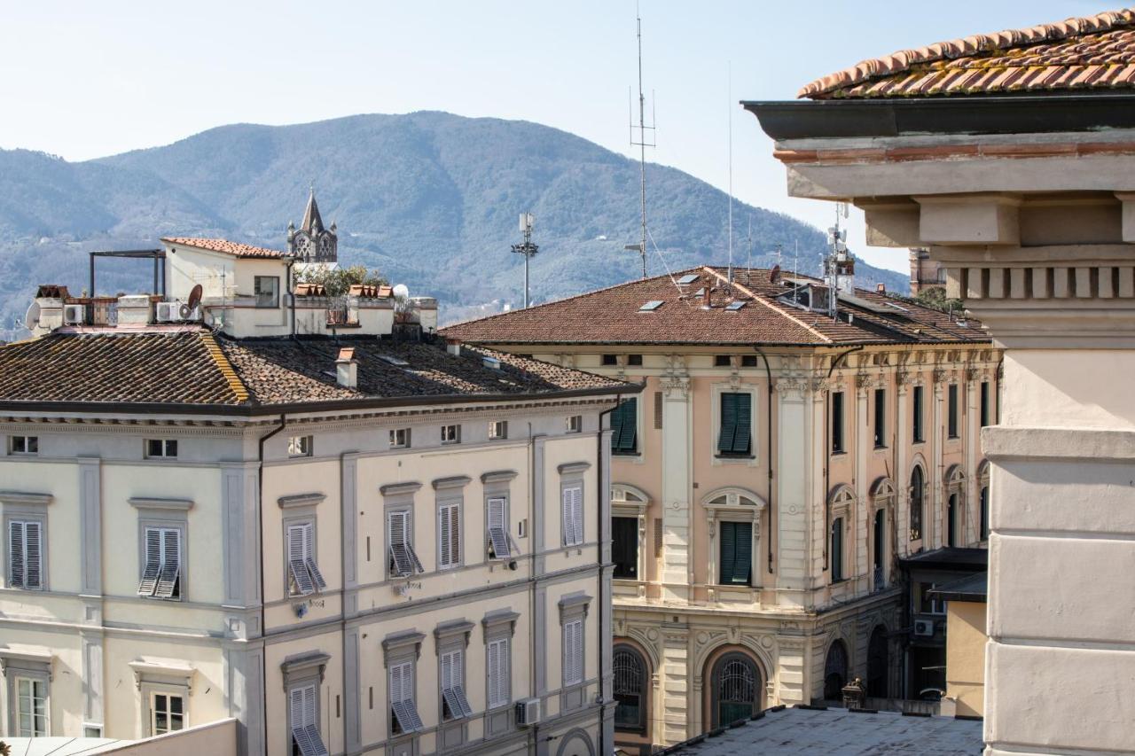 Rooftop Delight With Terrace Lucca Exterior photo