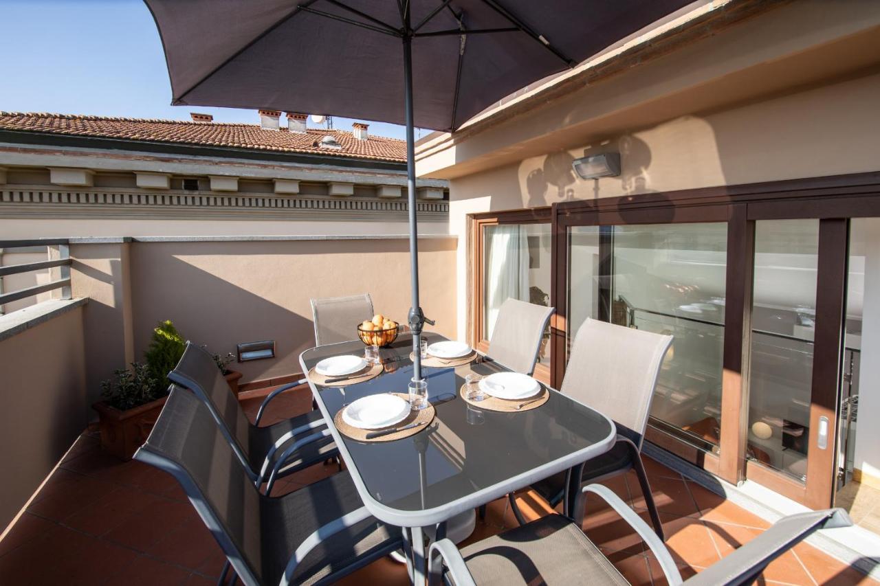 Rooftop Delight With Terrace Lucca Exterior photo