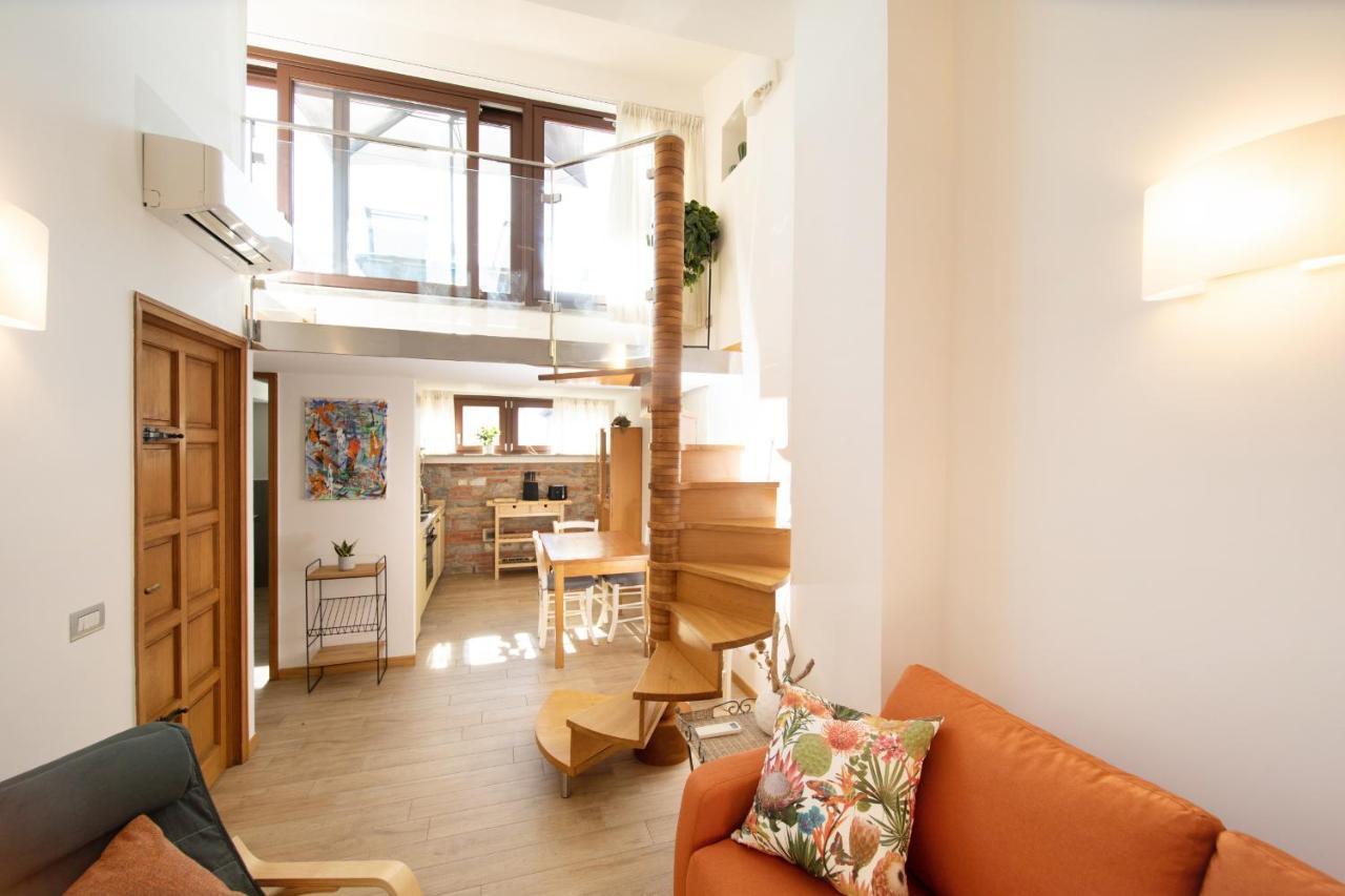 Rooftop Delight With Terrace Lucca Exterior photo